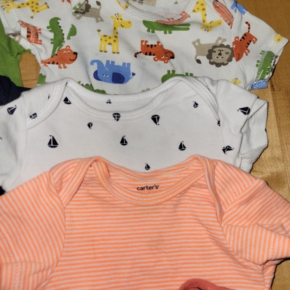 Set of 12 - Baby Boy Bodysuit/Onesies - Picture 4 of 7